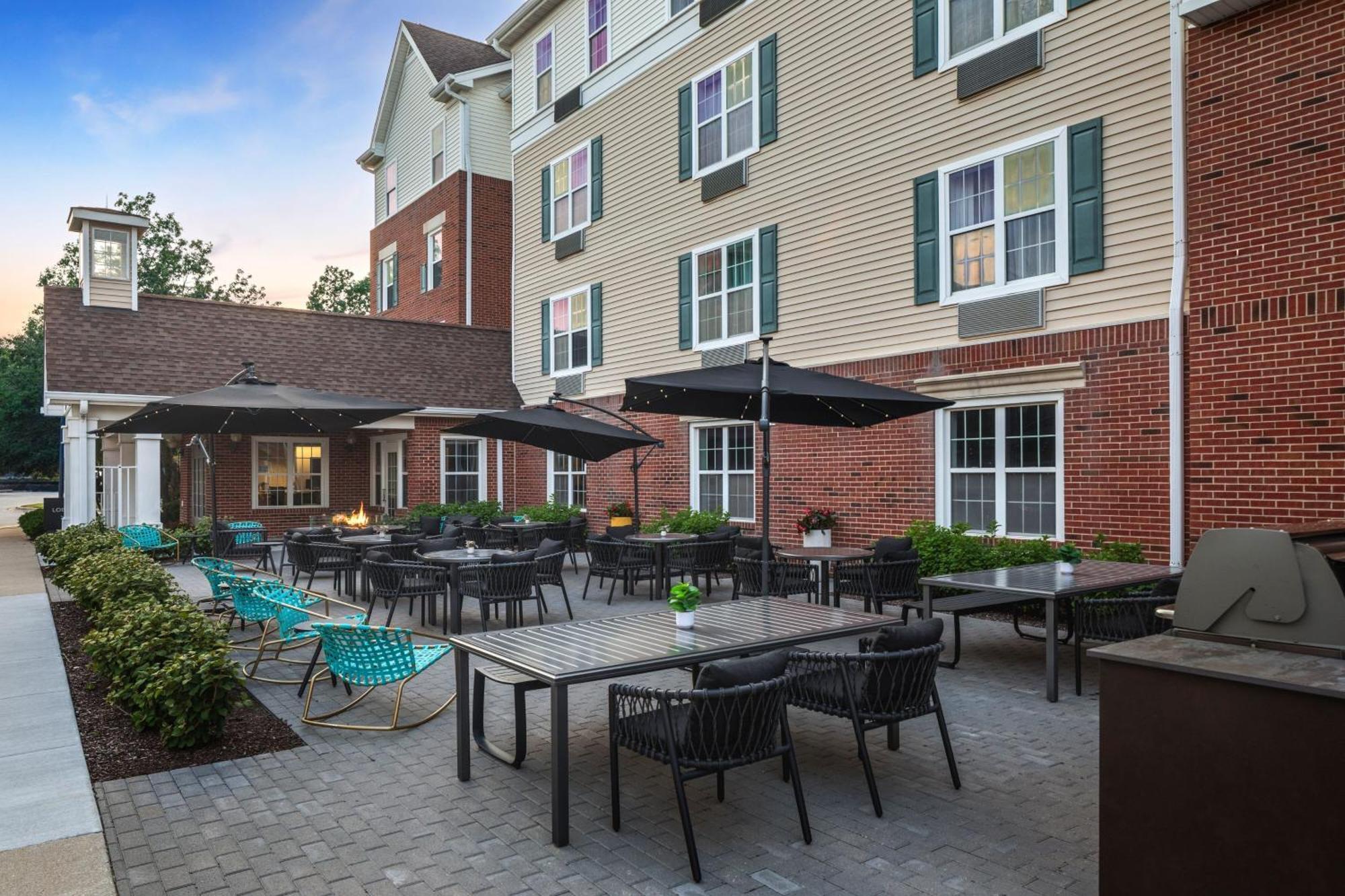 Towneplace Suites Chicago Ломбард Экстерьер фото
