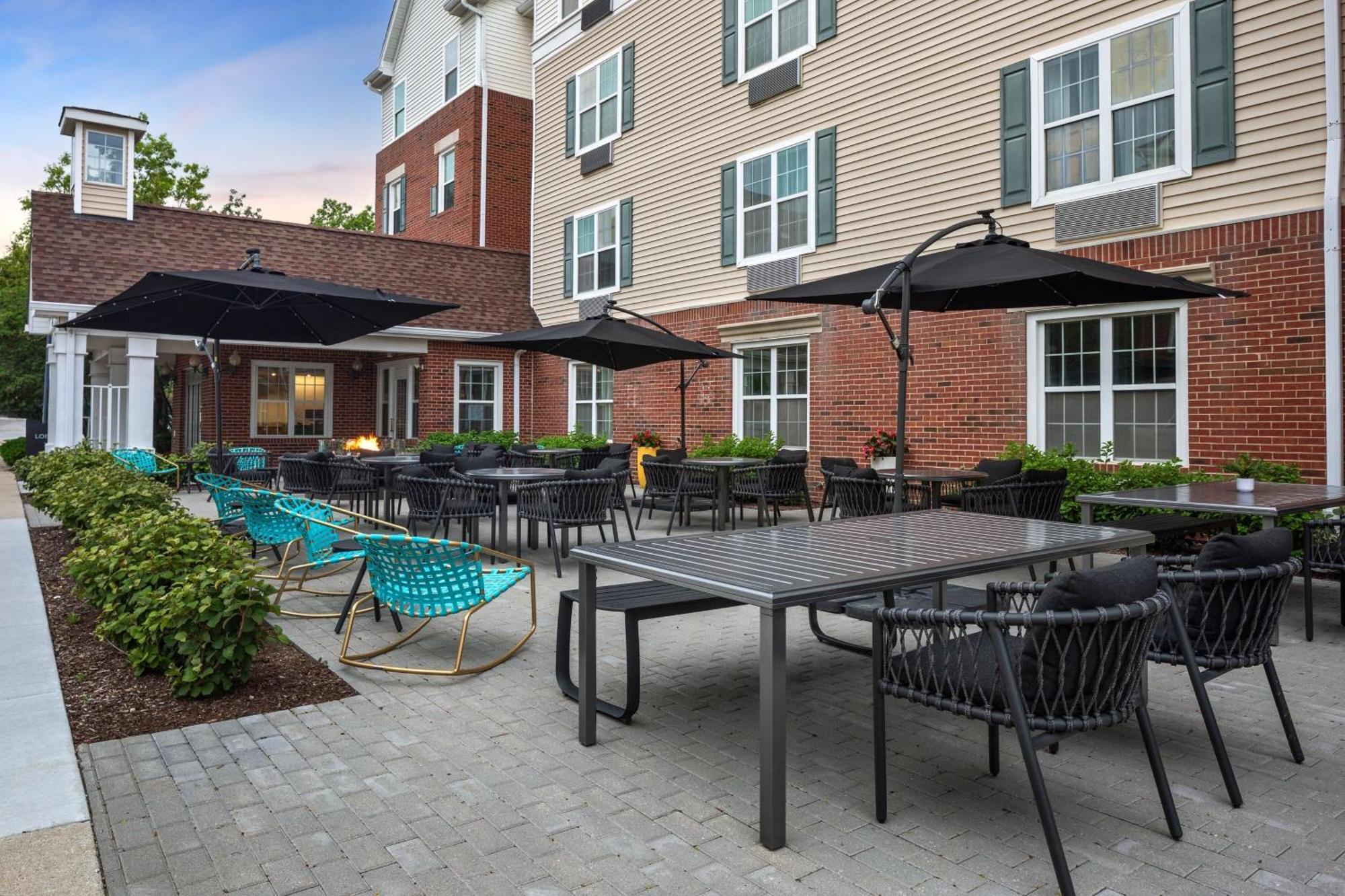 Towneplace Suites Chicago Ломбард Экстерьер фото